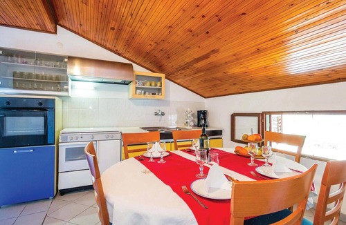 Cesarica Apartment | Beautiful apartment in Cesarica with WiFi