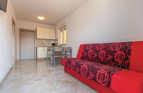 Bratus Apartment | Beautiful apartment in Krvavica