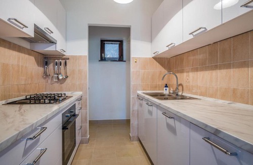Cove Murtar Apartment | Beautiful apartment in Mali Losinj with 3 Bedrooms and WiFi