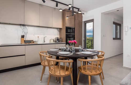 Omisalj Apartment | Beautiful apartment in Omisalj