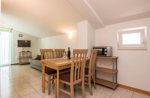 Kozino Apartment | Beautiful apartment in Kozino with house sea view