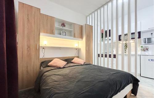 Opuzen Apartment | Beautiful Apartment In Opuzen With Wifi