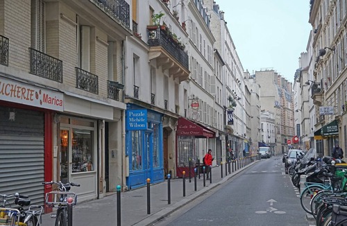Quartier de la Folie-Mericourt Apartment | Beautiful apartment in République & Marais