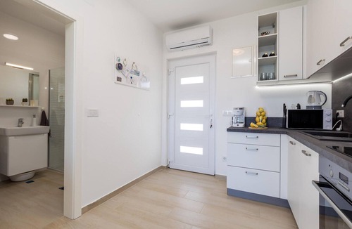 Simuni Apartment | Beautiful apartment in Simuni with WiFi