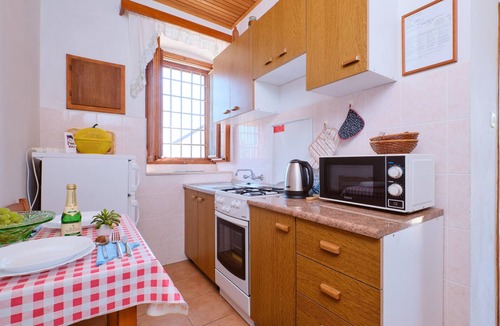 Sveti Jakov Apartment | Beautiful apartment in Stivan