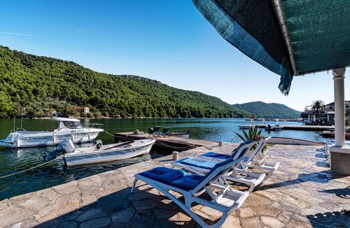 Broce Apartment | Beautiful apartment in Ston with WiFi