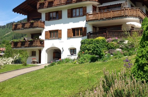 Saas im Prattigau Apartment | Beautiful Apartment in the KlostersDavos Area