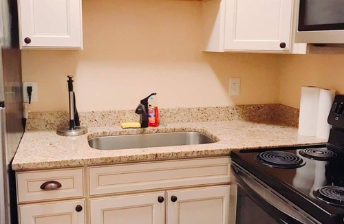 Downtown Greensboro Apartment | Beautiful apartment in Historic Downtown Location