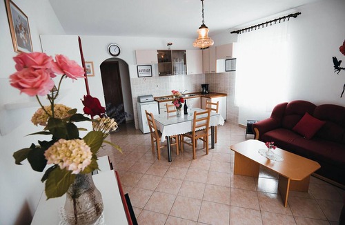 Vodice Apartment | Beautiful apartment in Vodice with WiFi