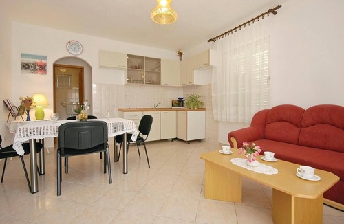 Vodice Apartment | Beautiful apartment in Vodice with WiFi