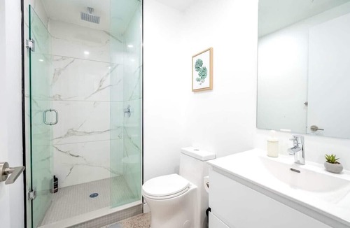 Downtown Toronto Apartment | Beautiful Apartment Near to Downtown!