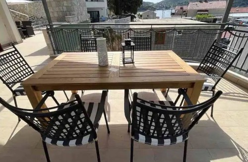 Zaton Apartment | Beautiful Apartment With Huge Terrace and Sea View