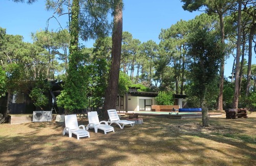 Biscarrosse House | Beautiful architect's villa from the 70s