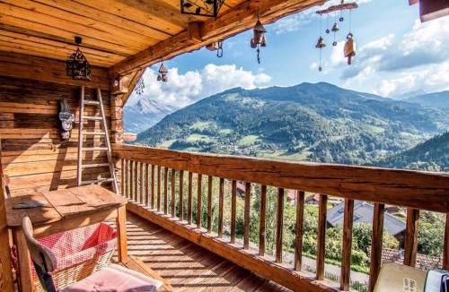 Les Clefs Ski Chalet | Beautiful, atypical loft in the Aravis