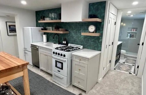 Whittier Heights Apartment | Beautiful Ballard Basement