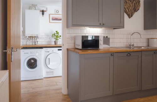 Cropthorne House | Beautiful Barn Conversion-Escape for 12