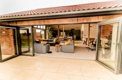 Dilham House | Beautiful Barn Conversion Close To The Broads