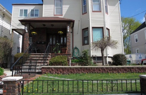 Medford Apartment | Beautiful Basement in Medford close to Tufts