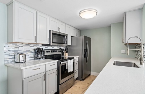 Rockport Condo | Beautiful Bay View | Lighted Pier, Pool Access