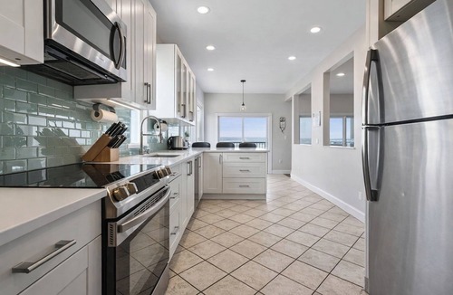West Haven House | Beautiful Bayfront Home Heated Pool & Jacuzzi