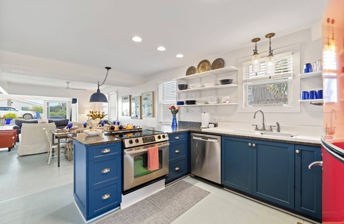 Ocean Cay House | Beautiful Beach Views I Private Beach Access I Outdoor Kitchen I Warm and Inviting Spaces