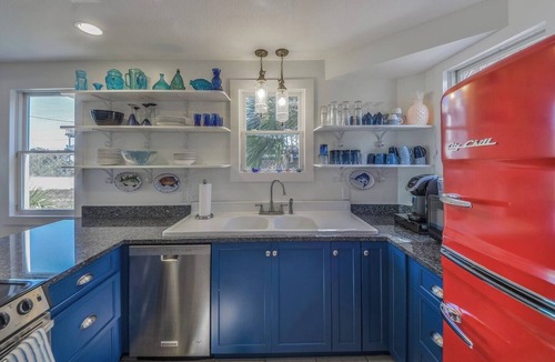 Ocean Cay House | Beautiful Beach Views I Private Beach Access I Outdoor Kitchen I Warm and Inviting Spaces