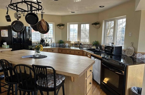 Pointe-du-Chene House | Beautiful Beachside Serenity Cottage, Point du Chene