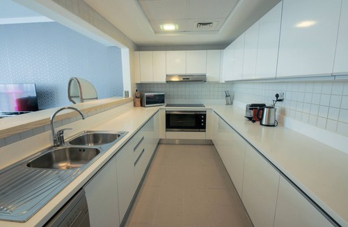 Jumeirah Beach Residence Apartment | Beautiful-Beach-Front-Ocean- 4-BR- Spacious -Apartment On JBR Walk