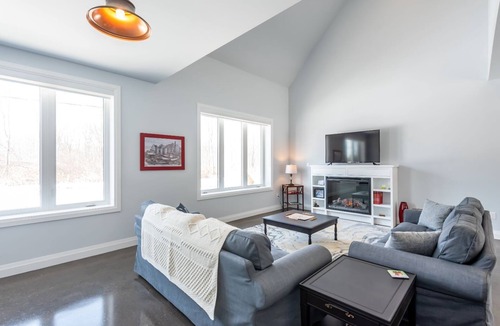 Dunnville House | Beautiful beach house with everything you'd ever need to just show up and relax.
