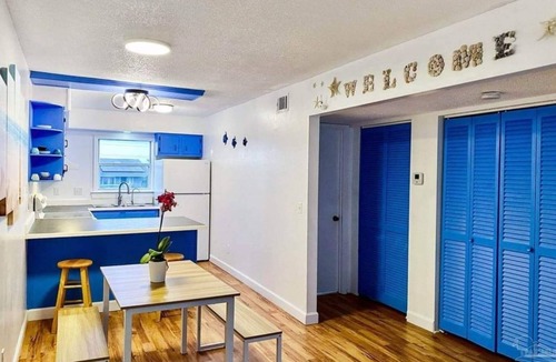 Pensacola Beach Condo | Beautiful beach cottage on the Gulf of Mexico!