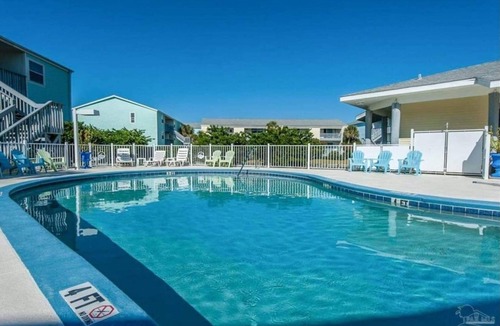 Pensacola Beach Condo | Beautiful beach cottage on the Gulf of Mexico!