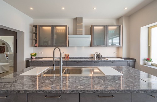New Golden Mile Villa | Beautiful Beach Villa on the "New Golden Mile" in Estepona- book 5 to 8 bedrooms