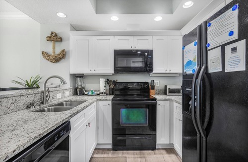 Gulf Shores Condo | Beautiful Beachfront Bliss in Gulf Shores!