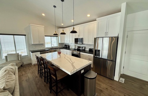 Sweetwater House | Beautiful Bear Lake Getaway!