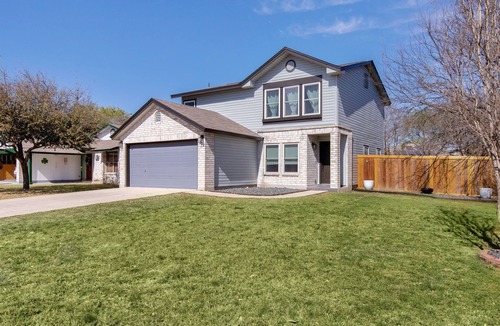 West San Antonio House | Beautiful Blue Haus w/Private Patio, Office Desk