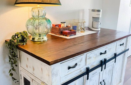 McKinney House | Beautiful Boho Bungalow - New Renovation