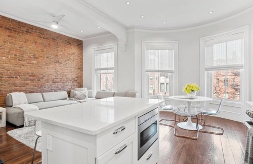Columbus Apartment | Beautiful Boston Brownstone!
