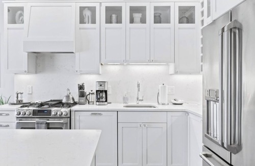 Columbus Apartment | Beautiful Boston Brownstone!