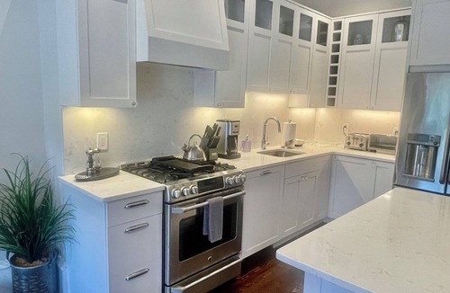 Columbus Apartment | Beautiful Boston Brownstone!