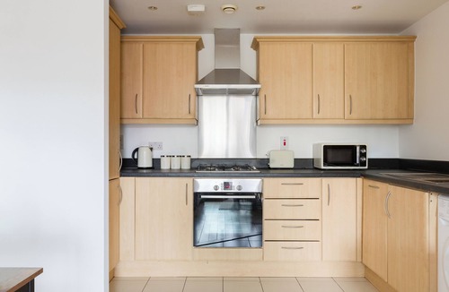 Bromley South Apartment | Beautiful Bow Apartment