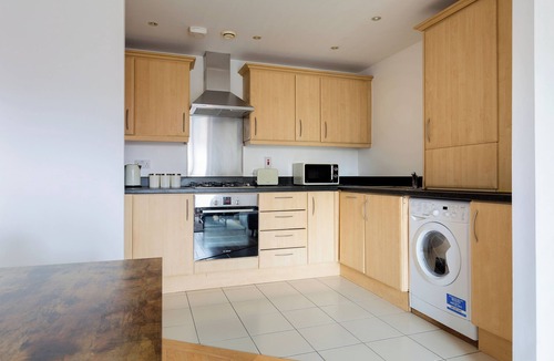 Bromley South Apartment | Beautiful Bow Apartment