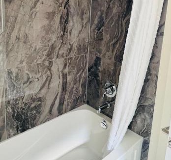 Keswick House | Beautiful Brand New House in Keswick 8 guests