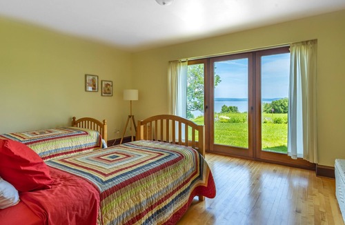 Boularderie Condo | Beautiful Bras D'or 4 Bedroom Unit