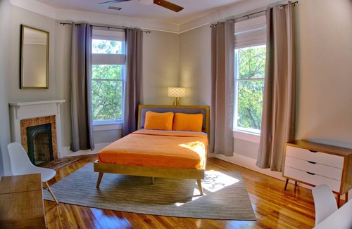Dixon Park House | Beautiful brick 2 bedroom home
