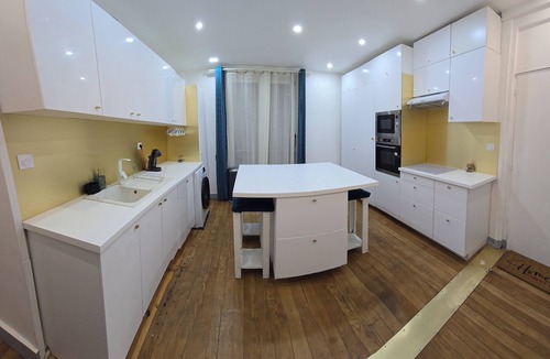 Corbeil-Essonnes Apartment | Beautiful bright apartment Corbeil Essonnes