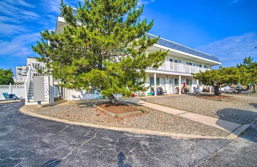 Brigantine Apartment | Beautiful Brigantine Condo - Walk to Beach!