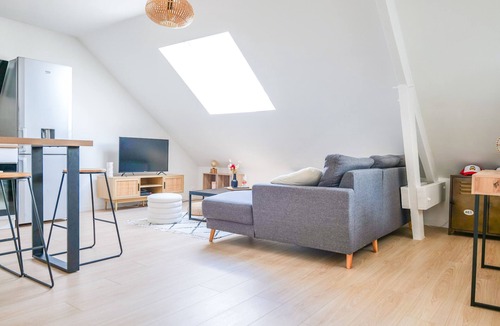 Saint-Serge Apartment | Beautiful, bright and quiet apartment for 2 people
