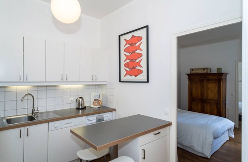Intra Muros Apartment | BEAUTIFUL BRIGHT APARTMENT CLASS 3* PARKING/WIFI free