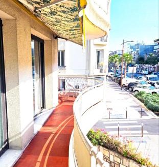 La Bocca Apartment | Beautiful bright apartment