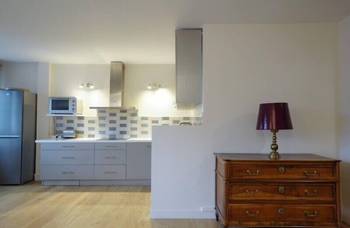 Levallois-Perret Apartment | Beautiful bright apartment – private parking
